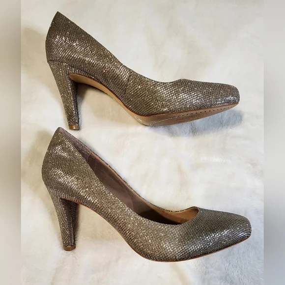 Vince Camuto Kadri Elegant Gold Glitter Pumps, Size 7 - Picture 4 of 6